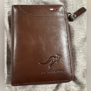Aiks Kangaroo Men's Black Leather RFID Wallet with Zipper NEW
